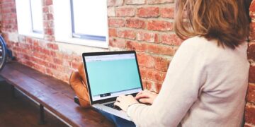 Best Sites that will Pay You to Write Articles Online