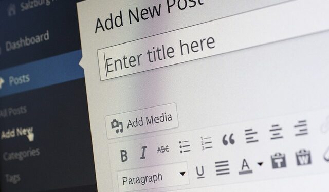 10 Legit Websites That Will Pay You to Write Articles Online